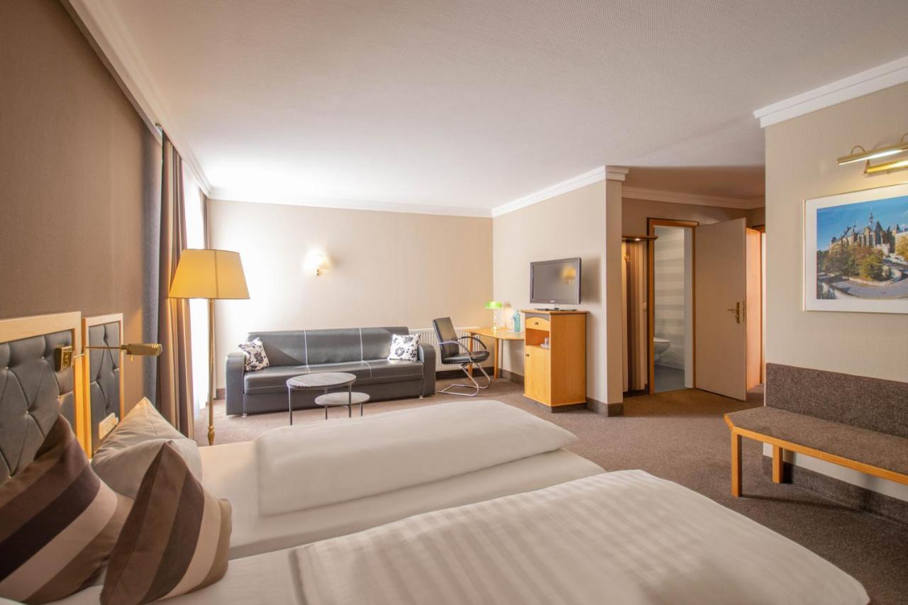 Hotel Tanne 일메나우 외부 사진