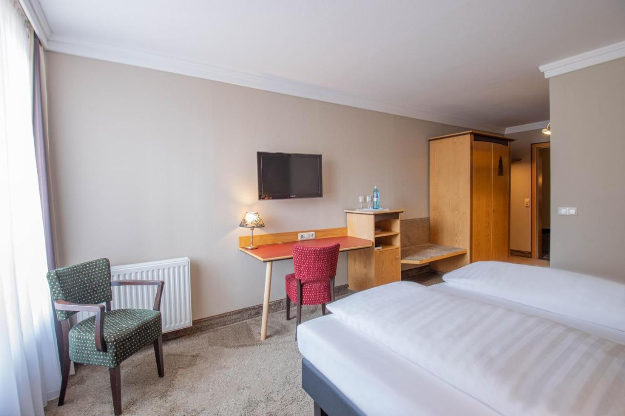 Hotel Tanne 일메나우 외부 사진